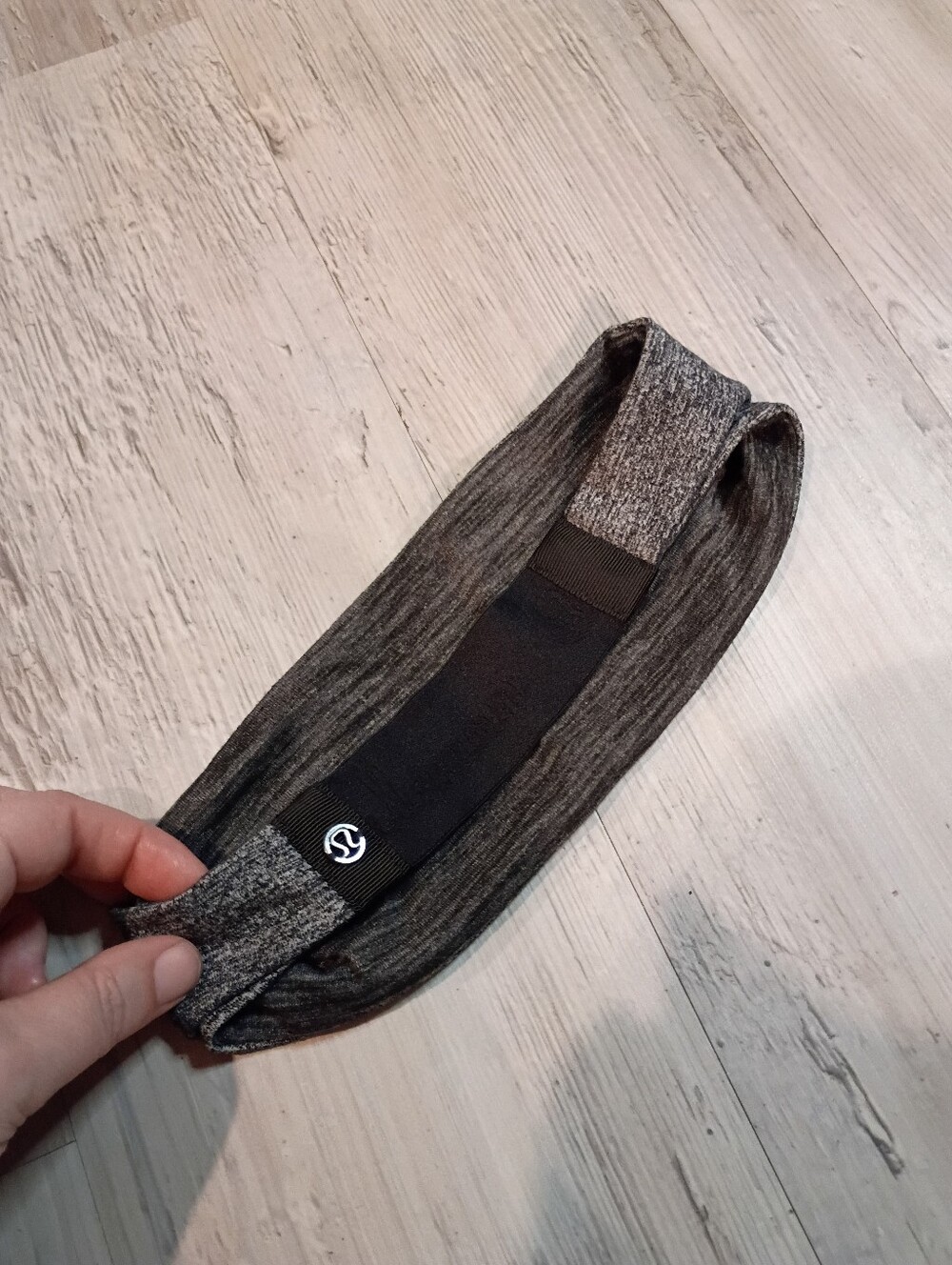 Lululemon - Picture 3 of 4